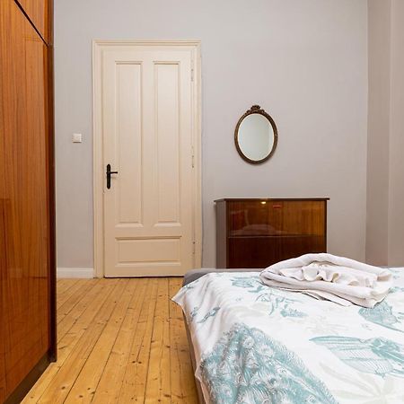 The Old Town Vintage 2-Bedroom Jewel By Flat Mаnager Plovdiv Luaran gambar